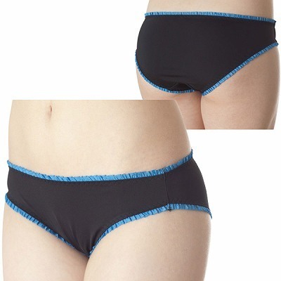 ブルーフリルトリムレギュラーフィットショーツ ブラック ブルーフリルトリムレギュラーフィットショーツ ブラック